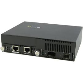 Perle 10 Gigabit Ethernet IP-Managed Stand-Alone Media Converter with One XFP Slot